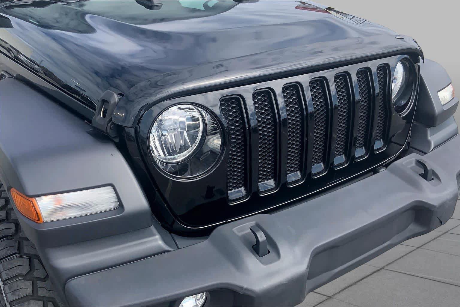 Used 2021 Jeep Wrangler Unlimited Sport AWD/4WD image 30