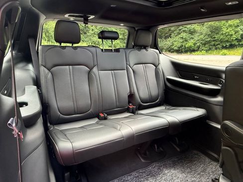 New 2026 Jeep Grand Wagoneer 4WD image 23