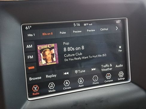 Used 2019 Jeep Grand Cherokee Laredo AWD/4WD image 17