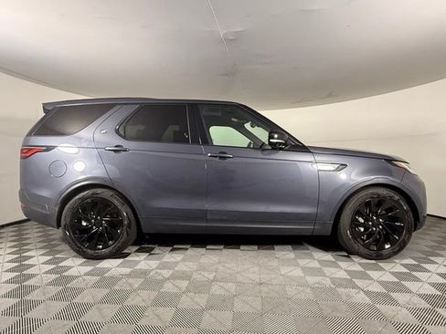 Used 2025 Land Rover Discovery S AWD/4WD image 9
