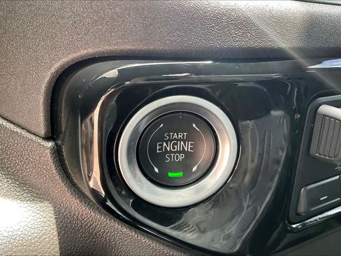 Used 2024 GMC Sierra 1500 Elevation w/ Elevation Premium Package AWD/4WD image 33