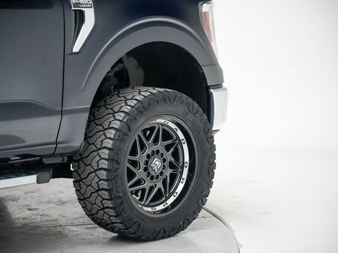 Used 2021 Ford F150 Lariat w/ Equipment Group 502A High image 11