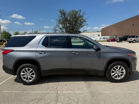 Used 2019 Chevrolet Traverse LT FWD image 4