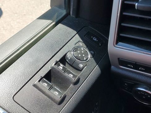 Used 2019 Ford F450 Lariat w/ Lariat Value Package AWD/4WD image 15