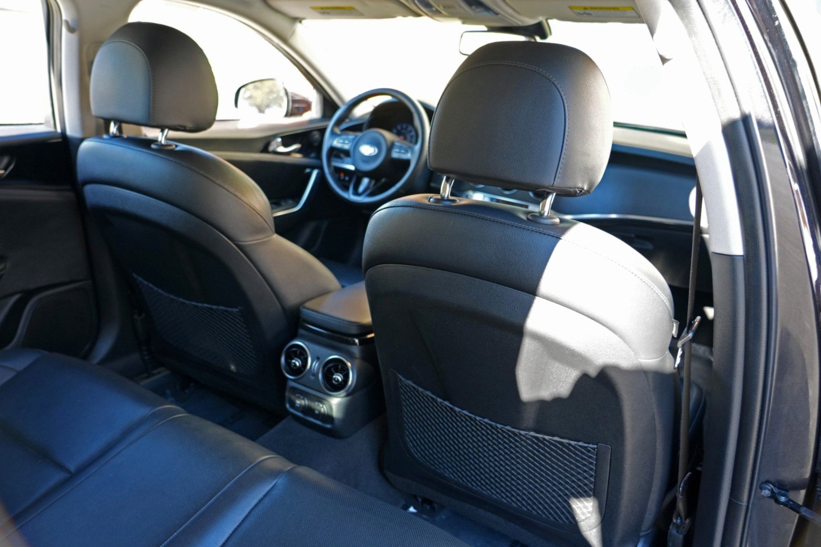 Used 2019 Kia Stinger AWD/4WD image 32