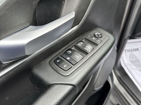 Used 2021 RAM 1500 Big Horn image 13