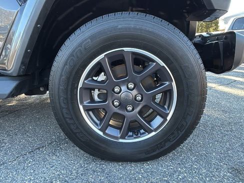 Used 2022 Jeep Gladiator Overland w/ Popular Equipment Package image 9