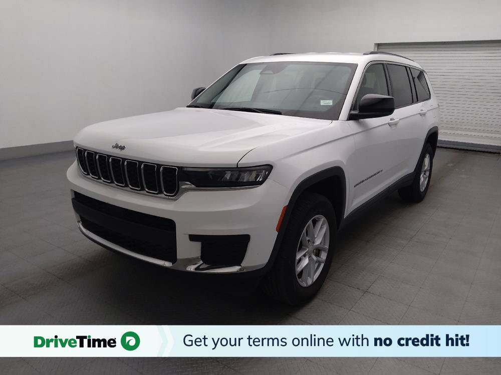 Used 2023 Jeep Grand Cherokee L Laredo RWD image 1