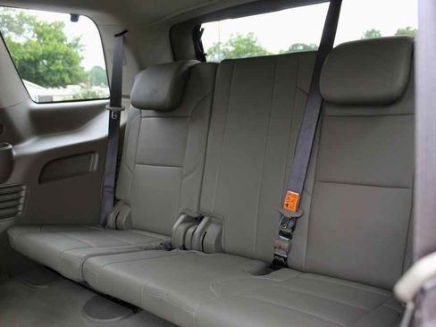 Used 2019 GMC Yukon SLT RWD image 26