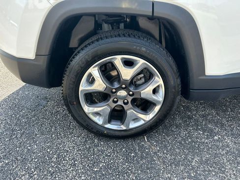 Used 2019 Jeep Compass Limited AWD/4WD image 36