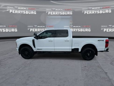 Used 2023 Ford F250 XLT w/ Black Appearance Package AWD/4WD image 5