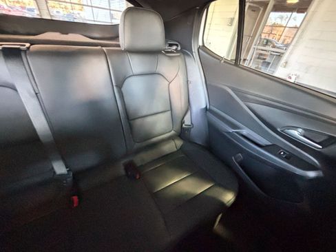 Used 2025 Buick Envista Sport Touring image 37