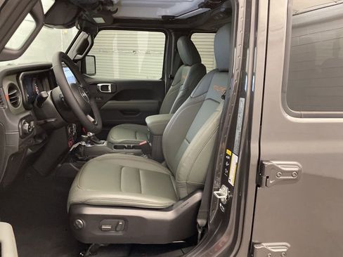 New 2026 Jeep Gladiator Mojave image 15