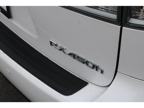 Used 2015 Lexus RX 450h AWD image 29