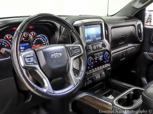 Used 2021 Chevrolet Silverado 1500 LT Trail Boss w/ Convenience Package II AWD/4WD image 16