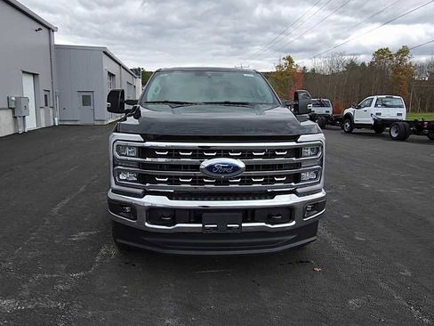 New 2026 Ford F250 Lariat w/ FX4 Off-Road Package image 3