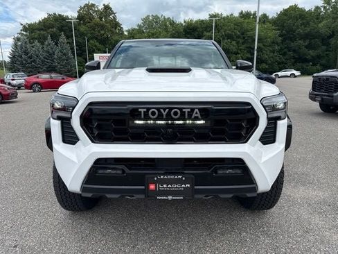 Used 2026 Toyota Tacoma TRD Pro AWD/4WD image 4