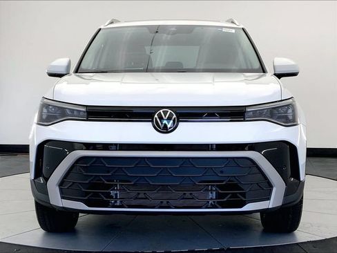 New 2026 Volkswagen Taos SE AWD/4WD image 5