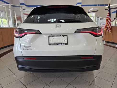 New 2026 Honda HR-V LX image 5