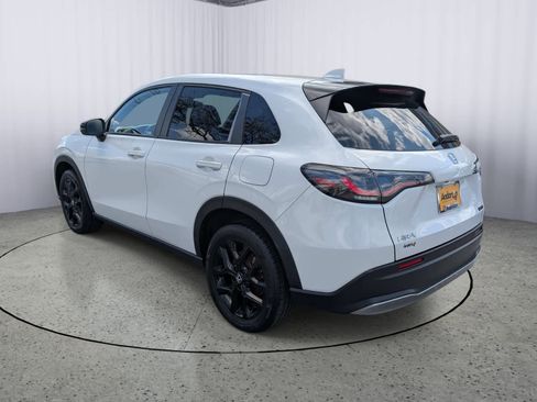 Certified 2023 Honda HR-V Sport image 3