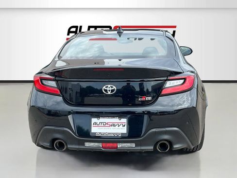 Used 2023 Toyota GR86 w/ ALL Weather Mat Package (TMS) RWD image 6