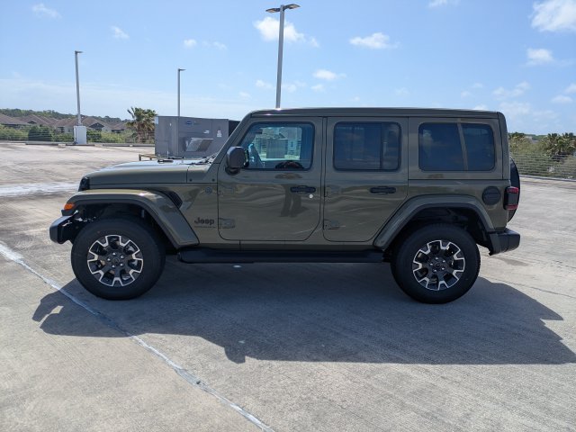 New 2026 Jeep Wrangler Unlimited Sahara AWD/4WD image 7