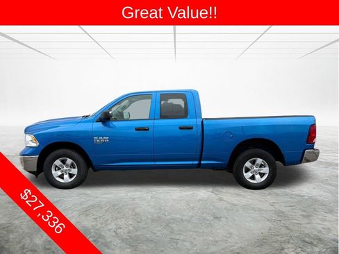Used 2024 RAM 1500 Classic SLT AWD/4WD image 2
