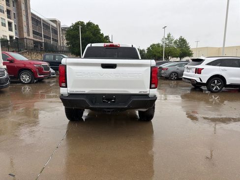 Used 2025 Chevrolet Colorado ZR2 w/ Technology Package image 3