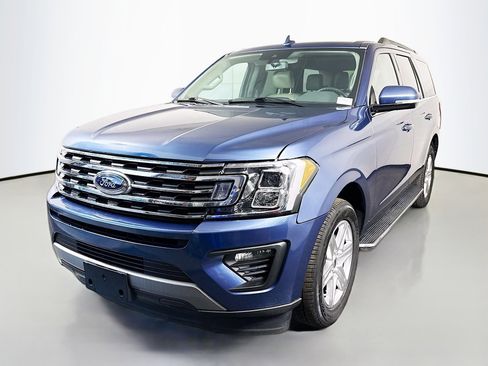 Used 2020 Ford Expedition XLT w/ Equipment Group 202A image 4