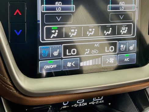 Used 2023 Subaru Outback Touring AWD/4WD image 20