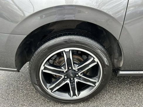 Used 2021 Ford Expedition Max Limited image 12