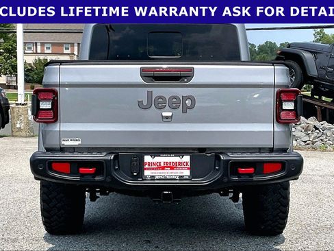 Used 2020 Jeep Gladiator Rubicon AWD/4WD image 4