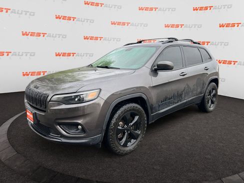 Used 2020 Jeep Cherokee Latitude Plus image 1
