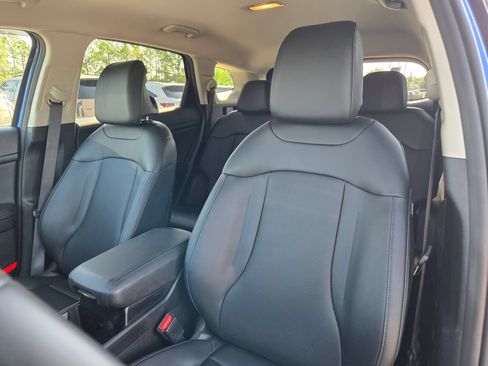 Used 2023 Kia Sportage EX FWD image 24