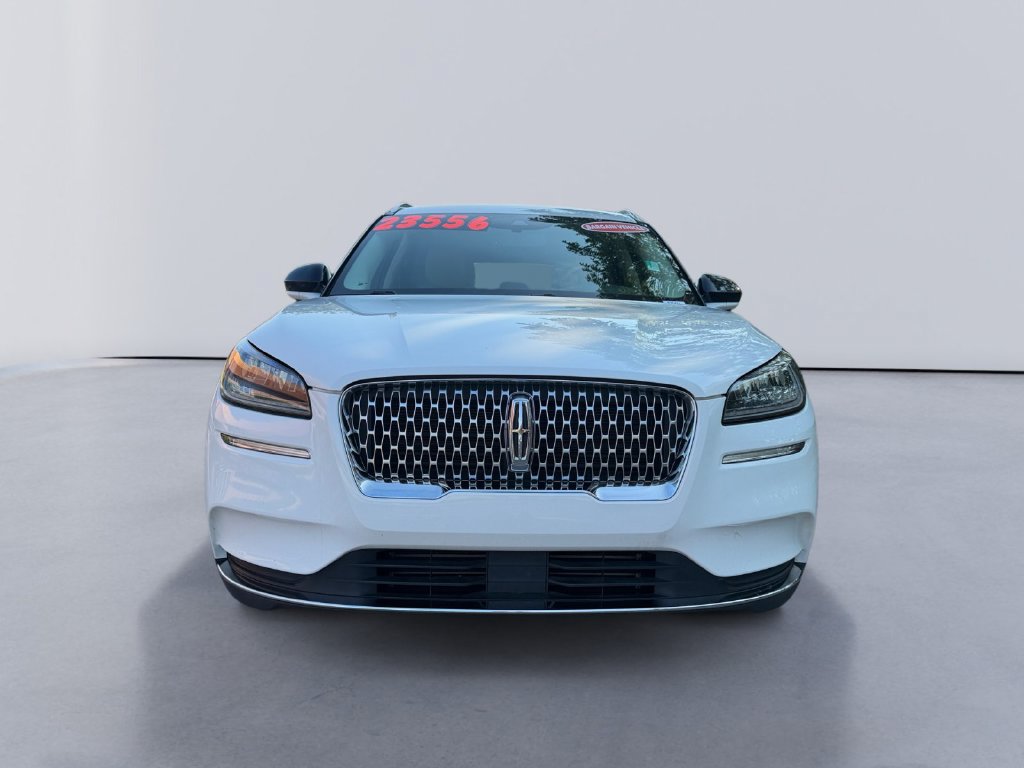 Used 2020 Lincoln Corsair FWD w/ Rear Removable Package Tray image 8