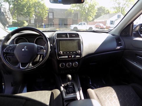 Used 2020 Mitsubishi Outlander Sport SE AWD/4WD image 15