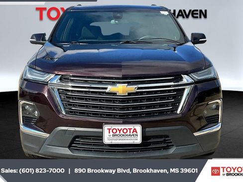 Used 2023 Chevrolet Traverse LT w/ LPO, Floor Liner Package image 3