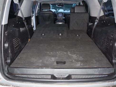 Used 2015 Chevrolet Suburban LTZ image 15