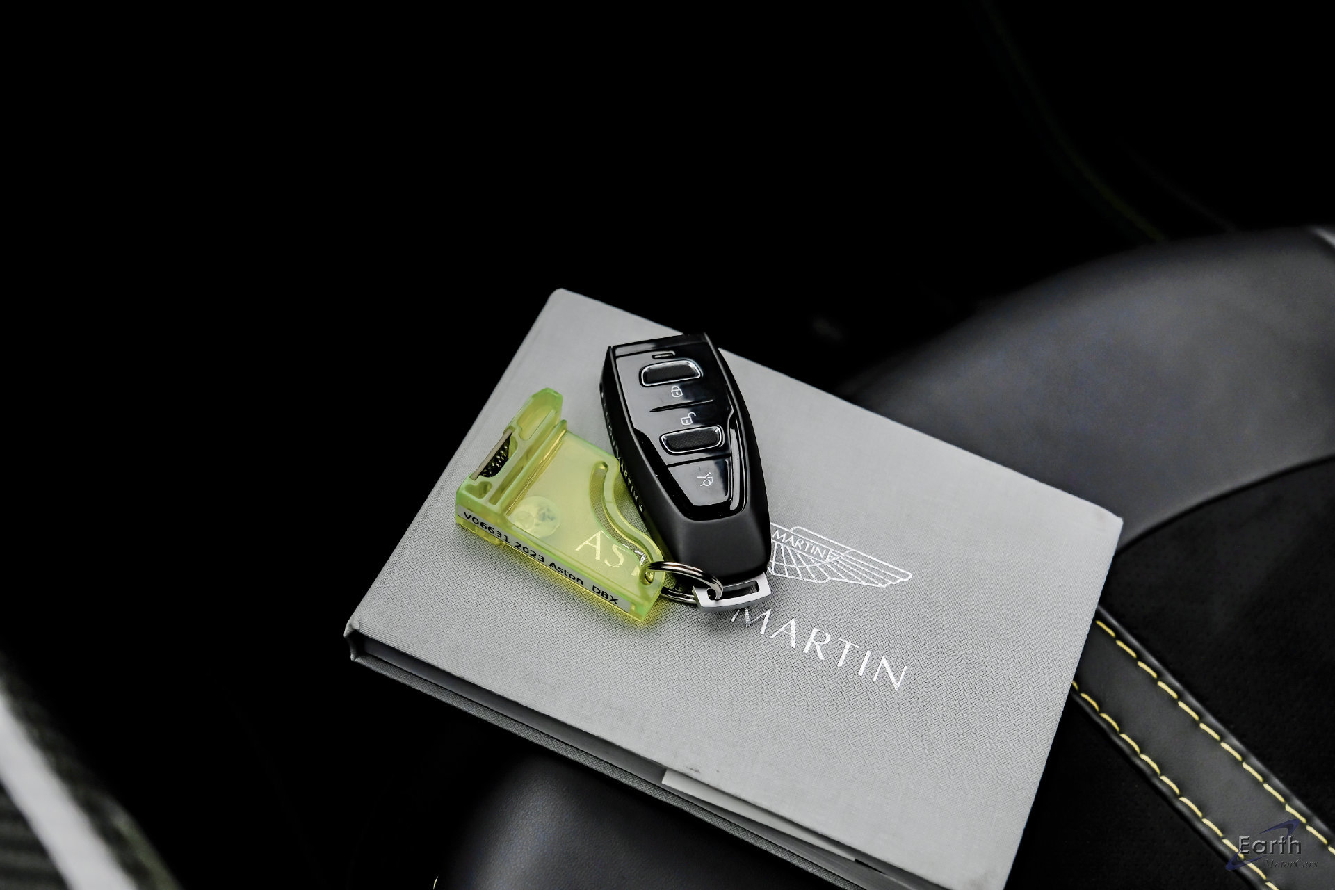 Used 2023 Aston Martin DBX AWD/4WD image 90