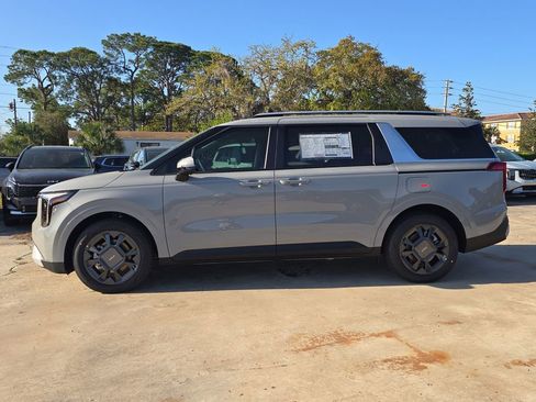 New 2026 Kia Carnival EX FWD image 5