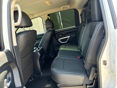 Used 2019 Nissan Titan PRO-4X AWD/4WD image 13