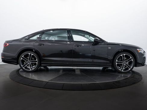 New 2025 Audi A8 L 3.0T image 3