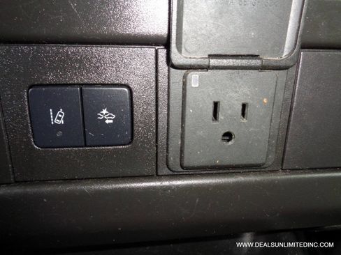 Used 2021 Chevrolet Express 2500 2500 3dr Cargo Van w/ Driver Convenience Package image 12