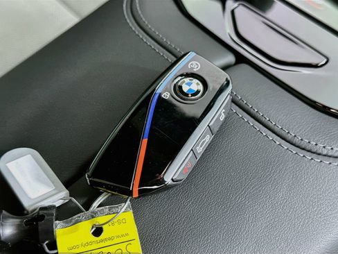 Used 2025 BMW M5 w/ Executive Package AWD/4WD image 46