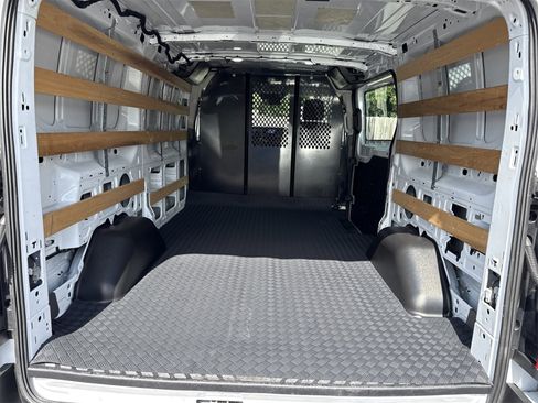 Used 2024 Ford Transit 250 Low Roof w/ Exterior Upgrade Package image 25