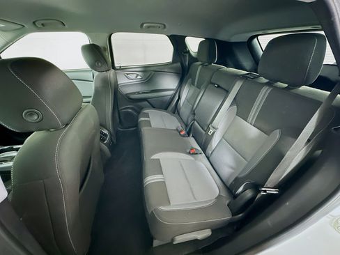 Used 2023 Chevrolet Blazer LT FWD image 25