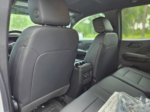 New 2026 Chevrolet Colorado W/T w/ WT Custom Package RWD image 17