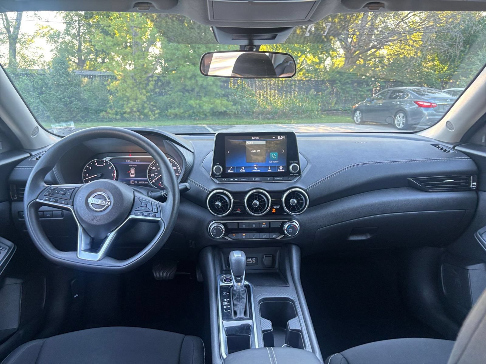Used 2025 Nissan Sentra SV FWD image 31