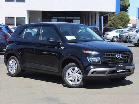 New 2026 Hyundai Venue SE FWD image 1