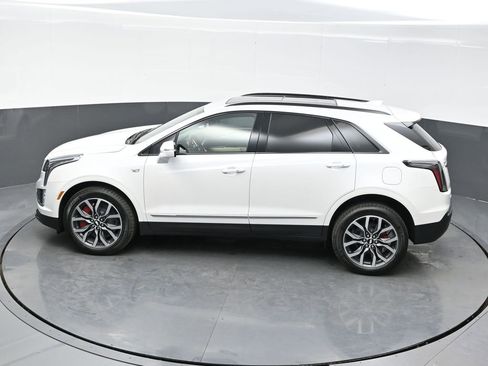 New 2025 Cadillac XT5 Sportv w/ LPO, Floor Liner Package image 31